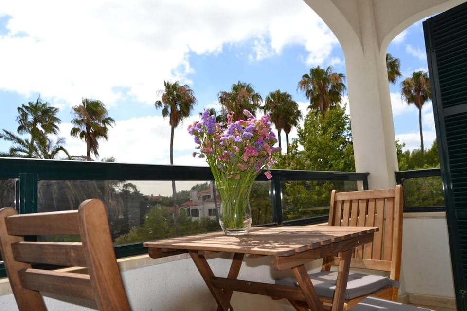 Luxury apartment in Monte Estoril Apartment in Estoril