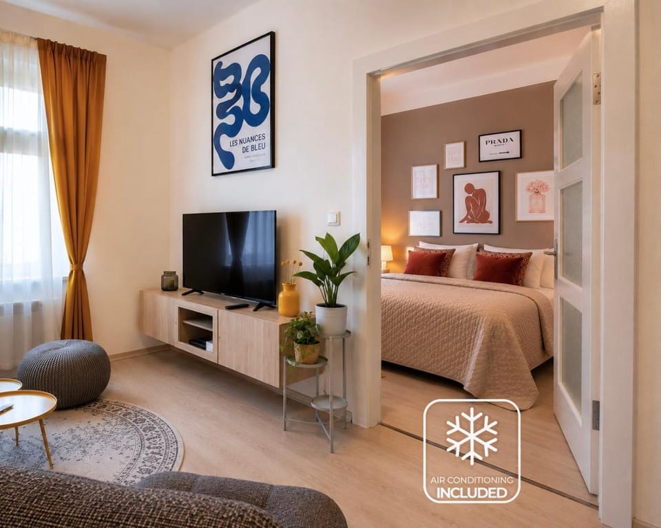 Communal lounge/ TV room, TV and multimedia