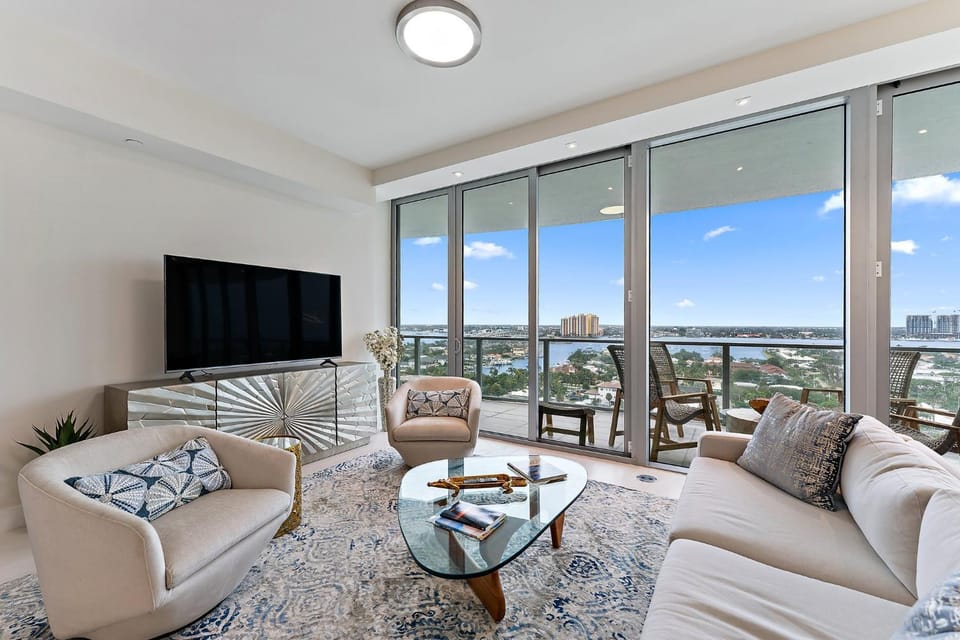 View (from property/room), Living room, Sea view
