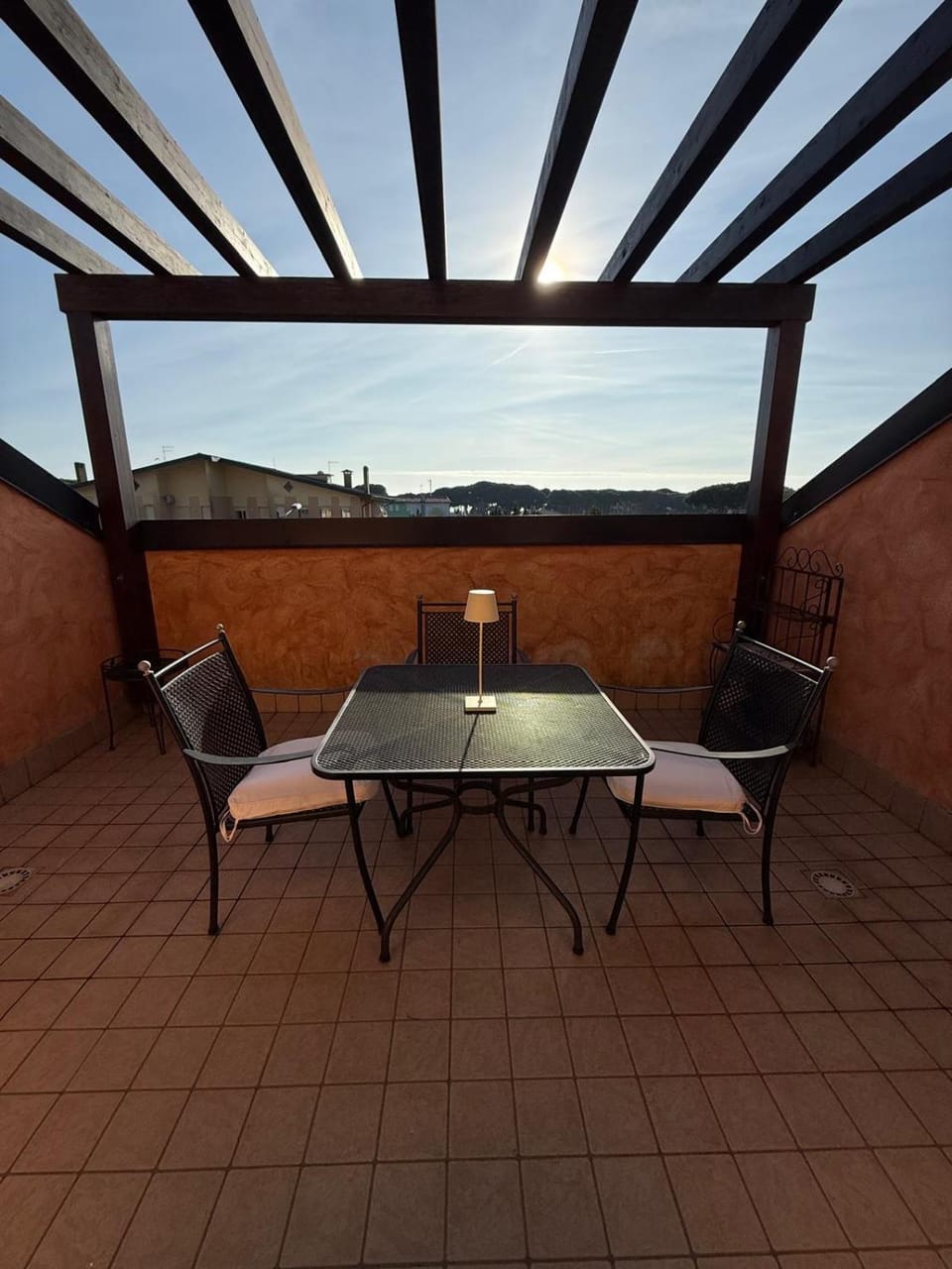 View (from property/room), Balcony/Terrace, Dining area
