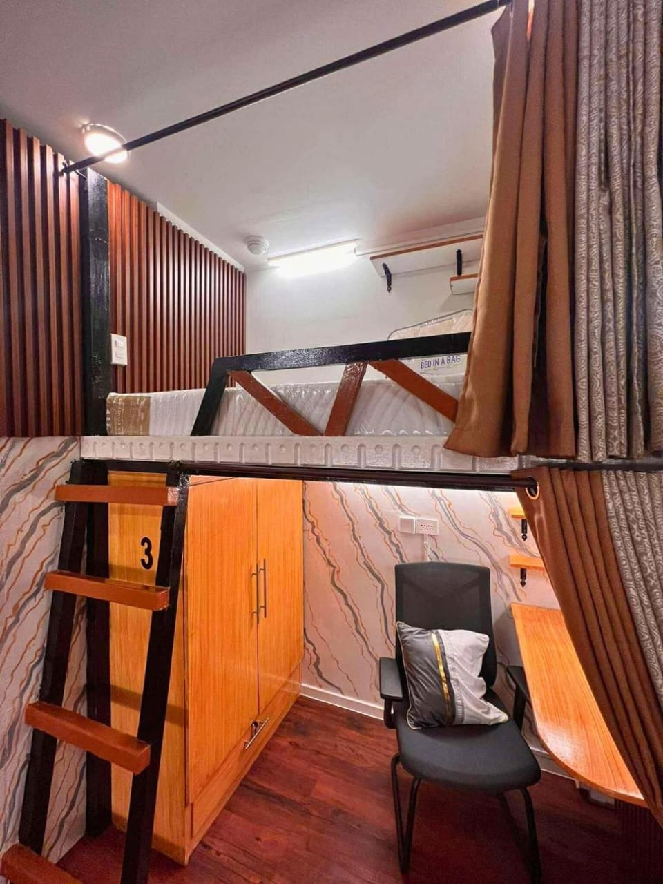 bunk bed