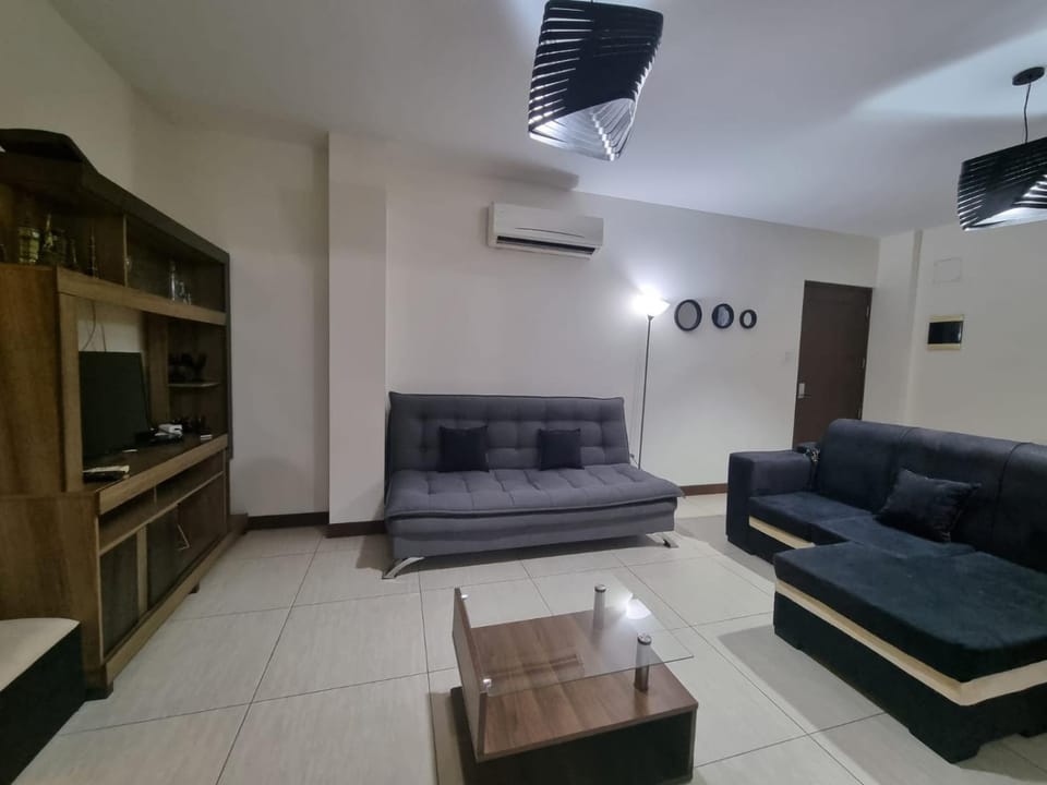 Ubicación Perfecta en Urbari Apartamento Ideal para Estancias Cortas Apartment in Santa Cruz de la Sierra