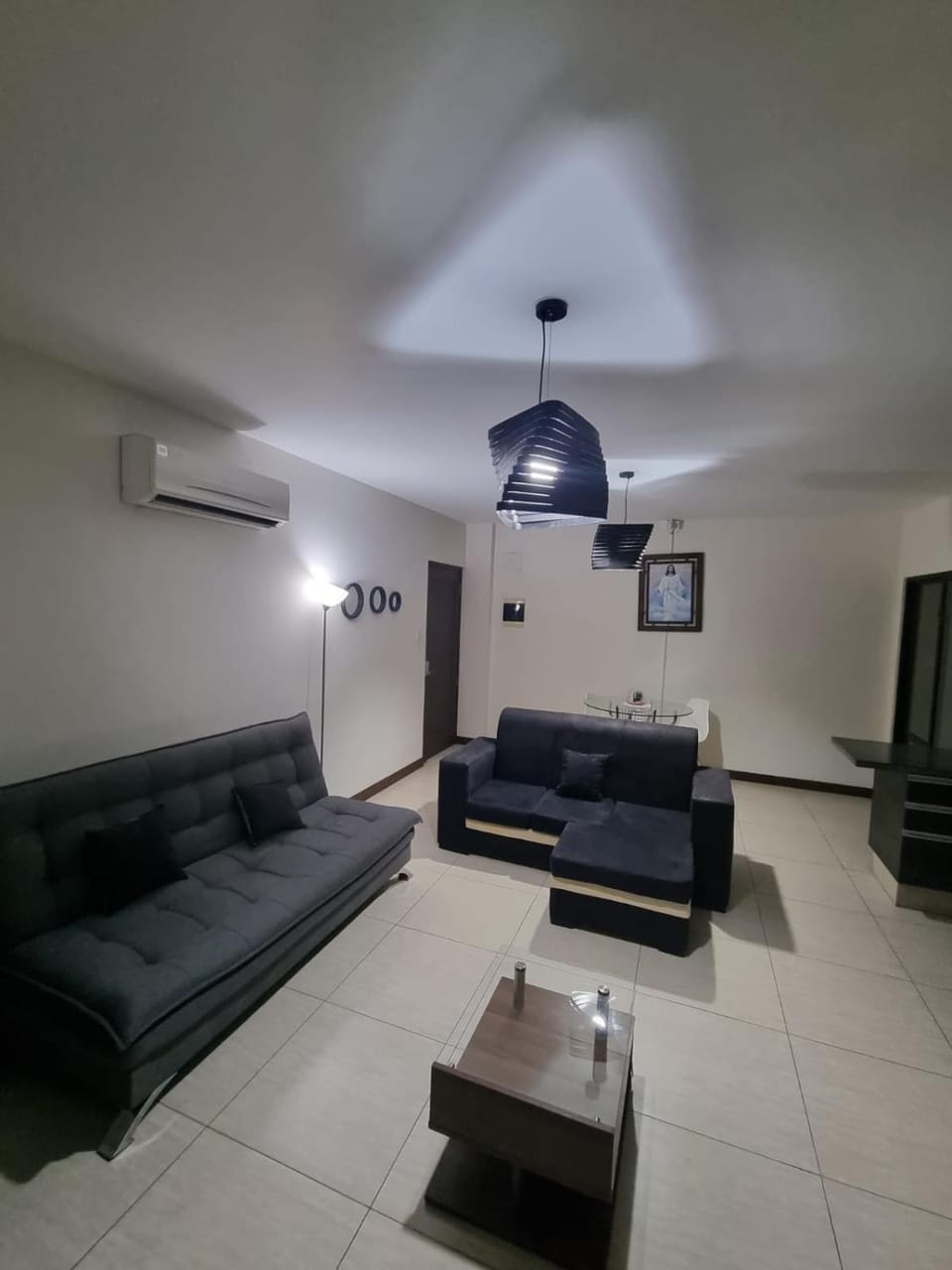 Ubicación Perfecta en Urbari Apartamento Ideal para Estancias Cortas Apartment in Santa Cruz de la Sierra