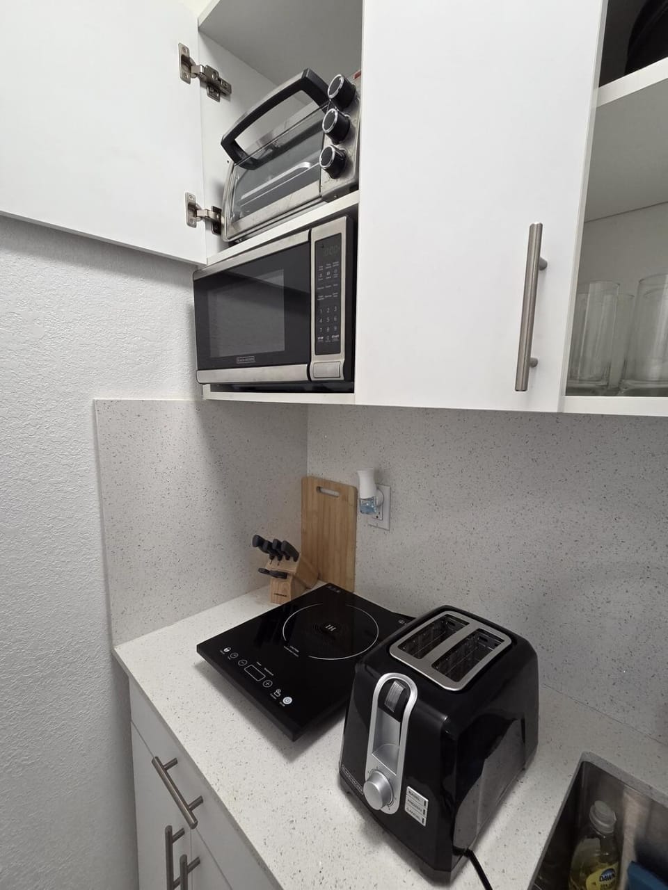 Guest Suite 10 min Airport 5 min Casino Apartment in Hialeah
