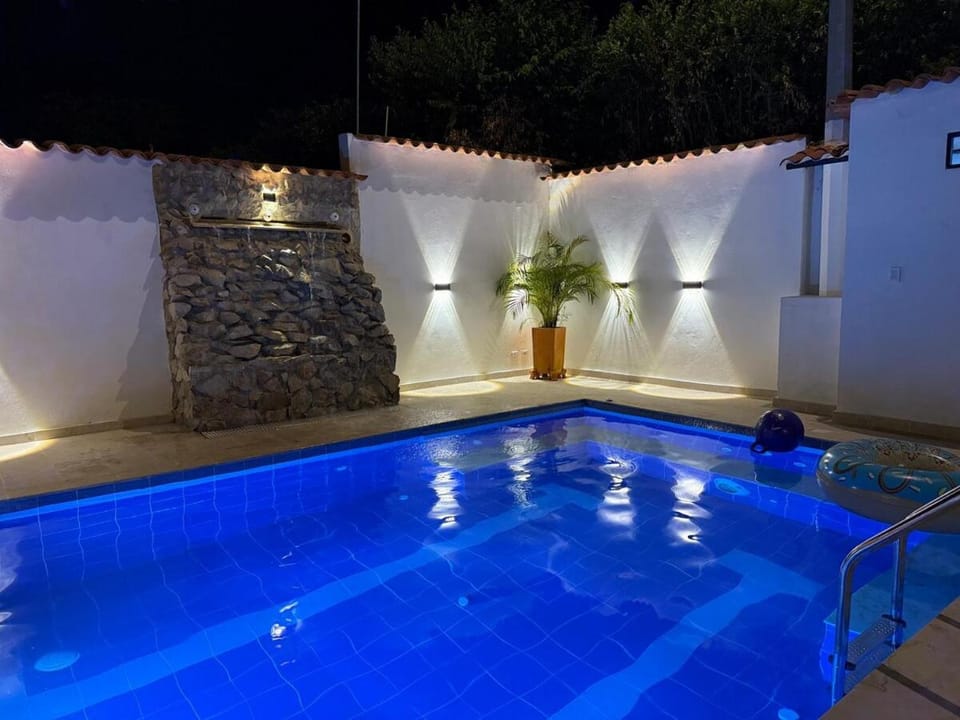 Night, Pool view