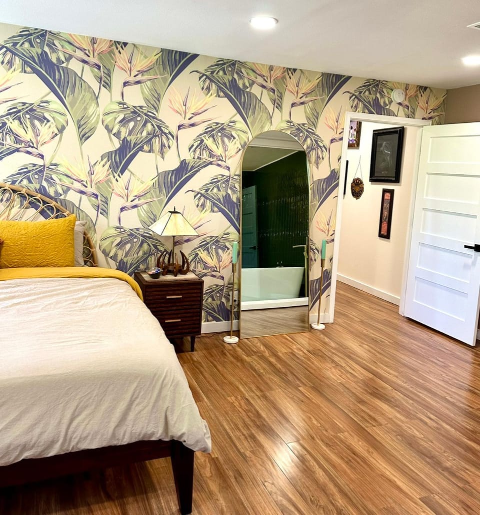The Railyard NOLA - Adult Only, Clothing Optional Pool Bed and Breakfast in Ninth Ward