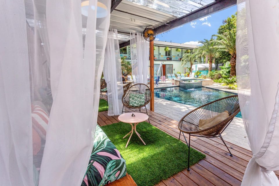 Pool view, Swimming pool, sunbed