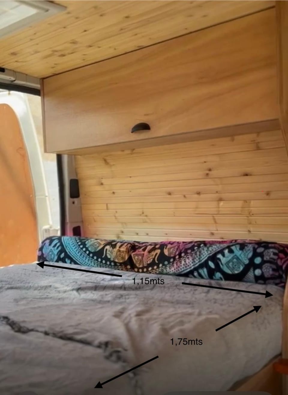 Bed, Photo of the whole room, Bedroom, Internal: Not applicable to any particular room