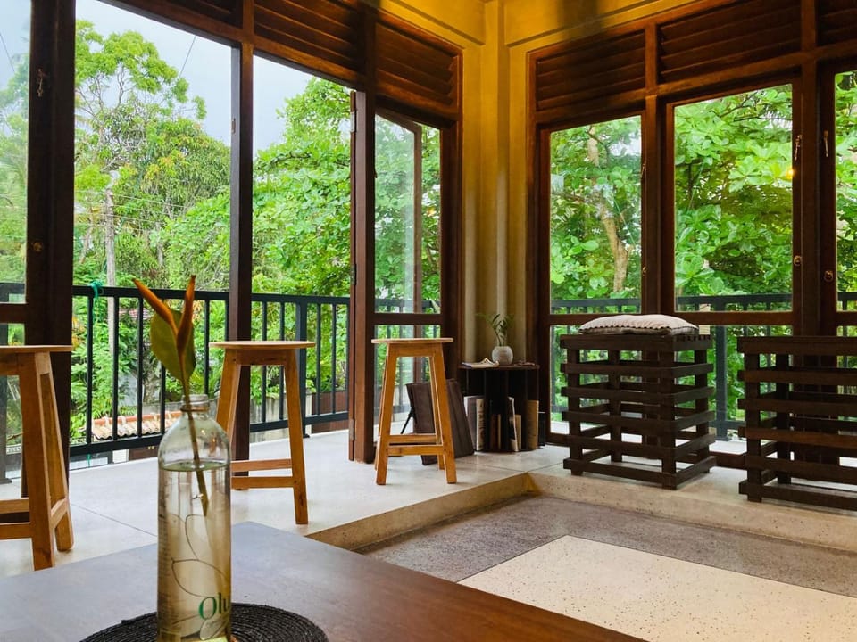 Summer Waves Villa Bed and Breakfast in Ahangama