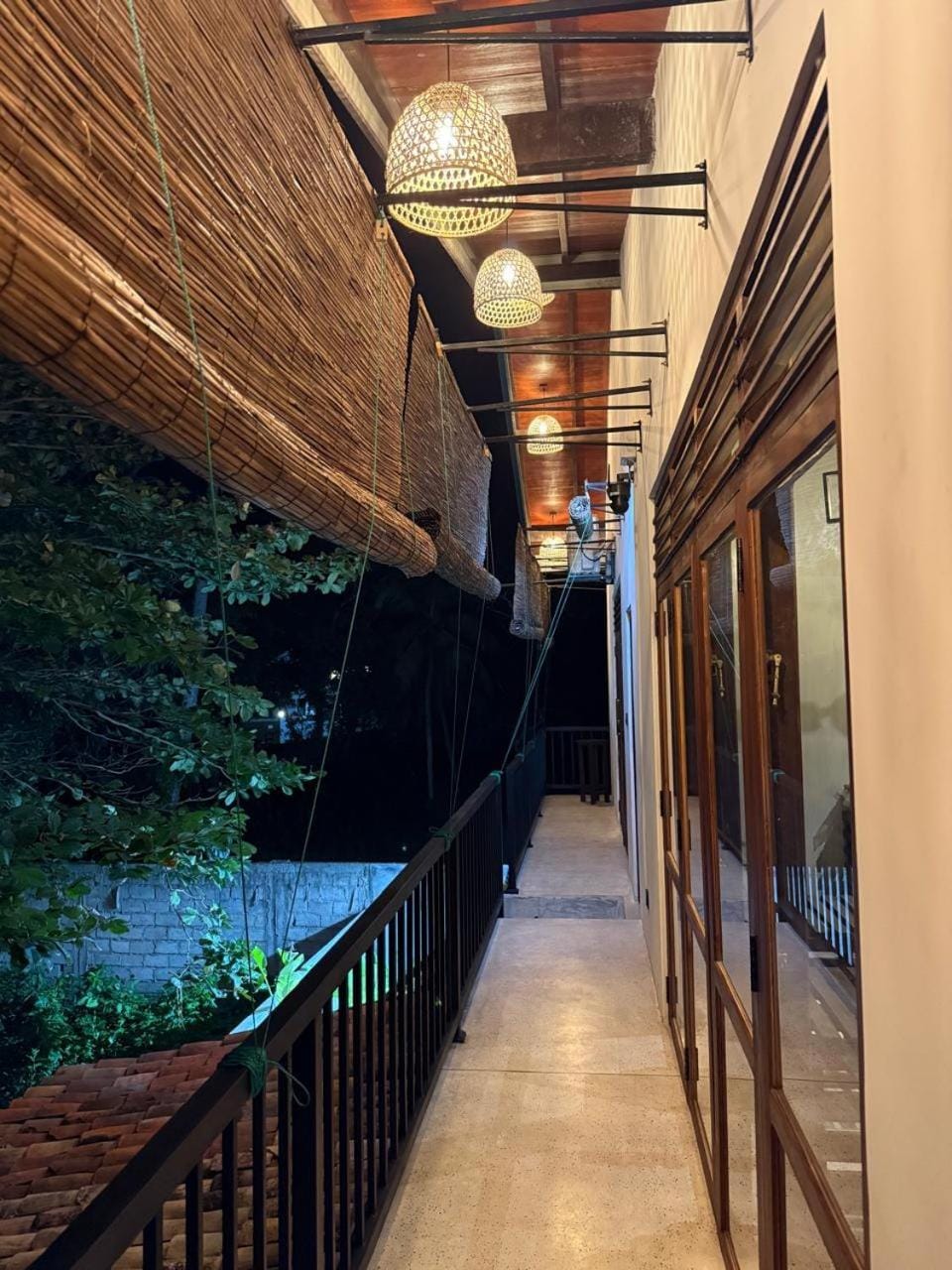 Summer Waves Villa Bed and Breakfast in Ahangama