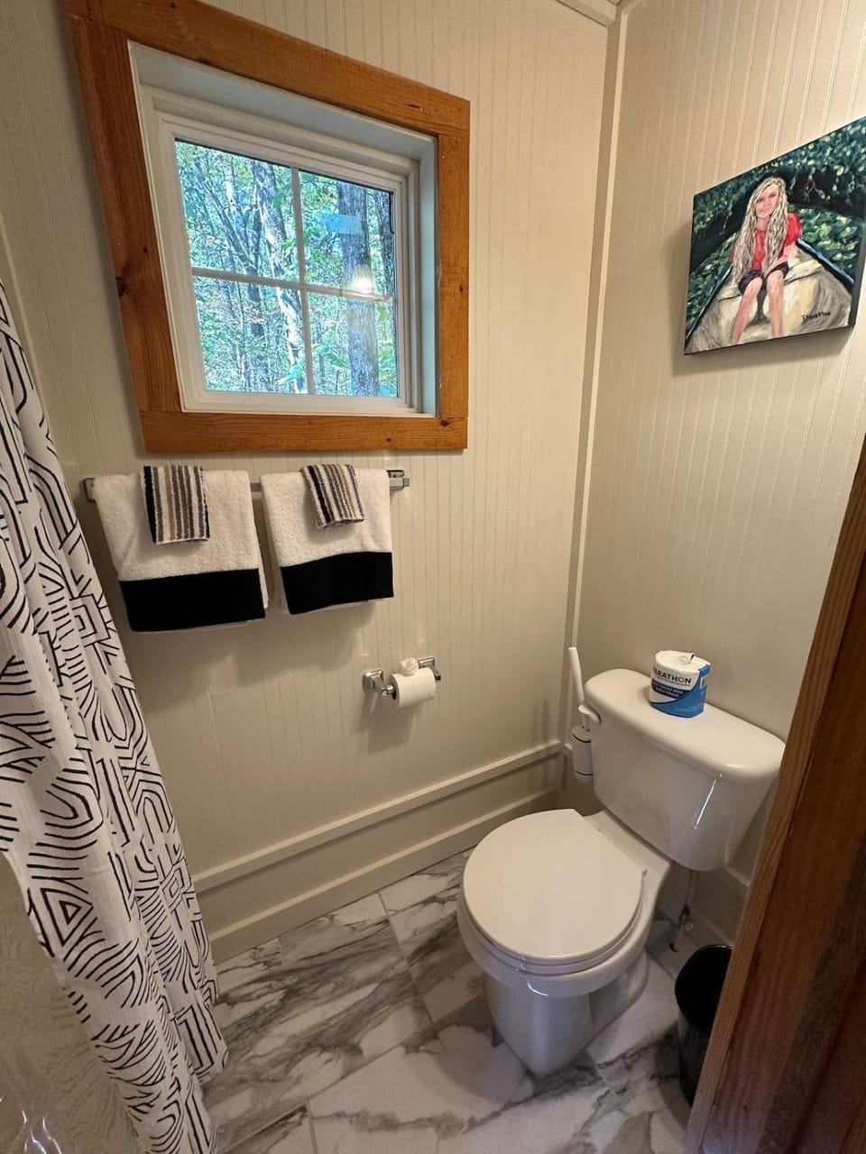 Toilet, Bathroom, towels