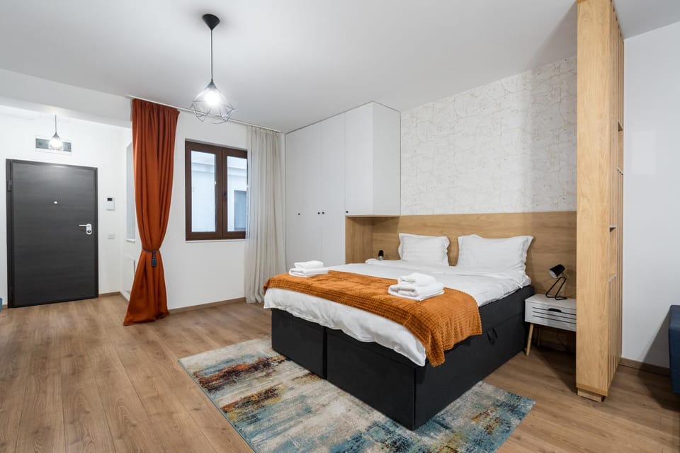 Bed, Photo of the whole room, Bedroom, towels, wardrobe