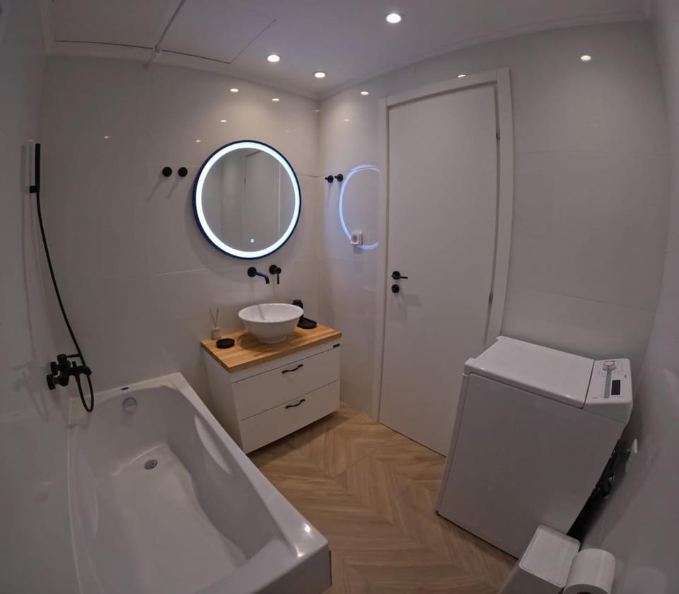 Toilet, Bathroom, Bath