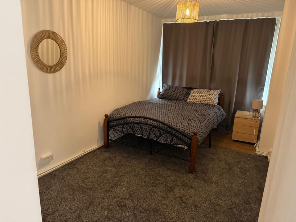 Bright & Cosy Flat in Bermondsey by Southwark park Apartment in London Borough of Southwark