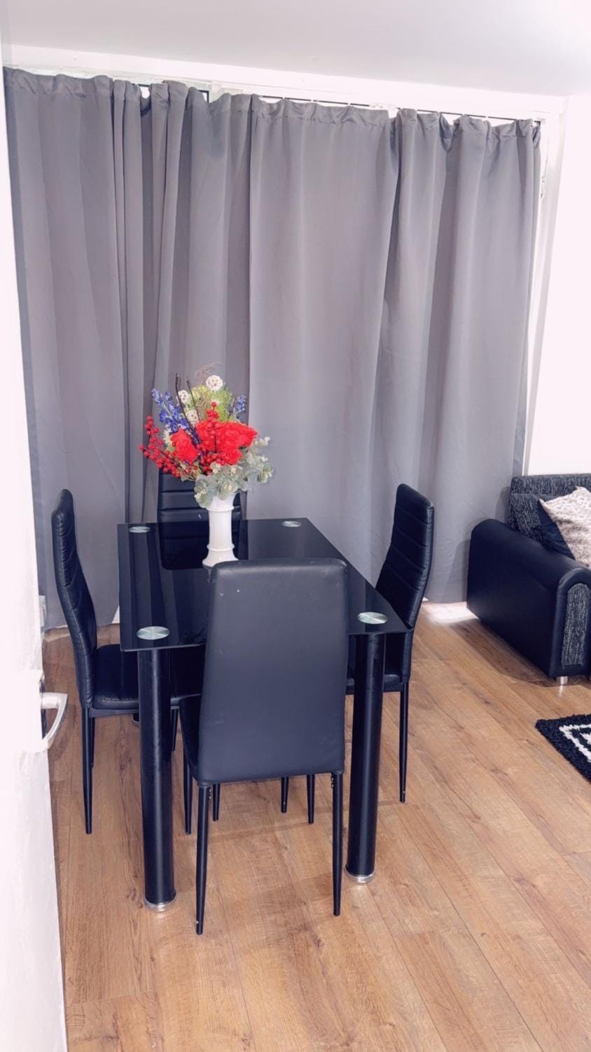 Bright & Cosy Flat in Bermondsey by Southwark park Apartment in London Borough of Southwark