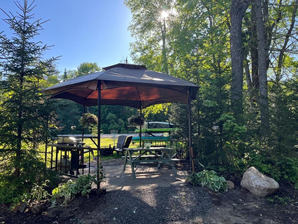 Adirondack Trailside Cabin Cabin in Capital District, NY, USA