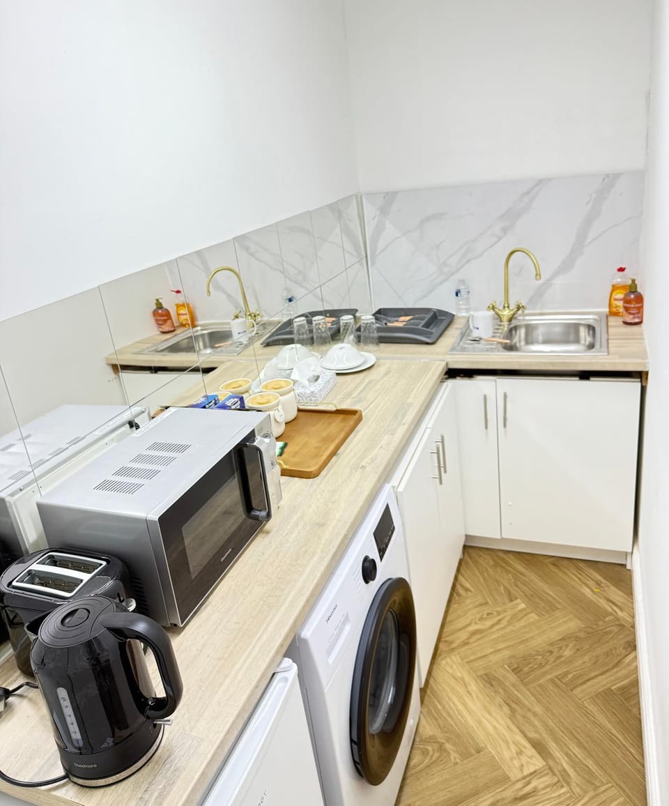 Deluxe Centre Private Apartment - Self Check In - Cctv - Free Parking Apartment in Huddersfield