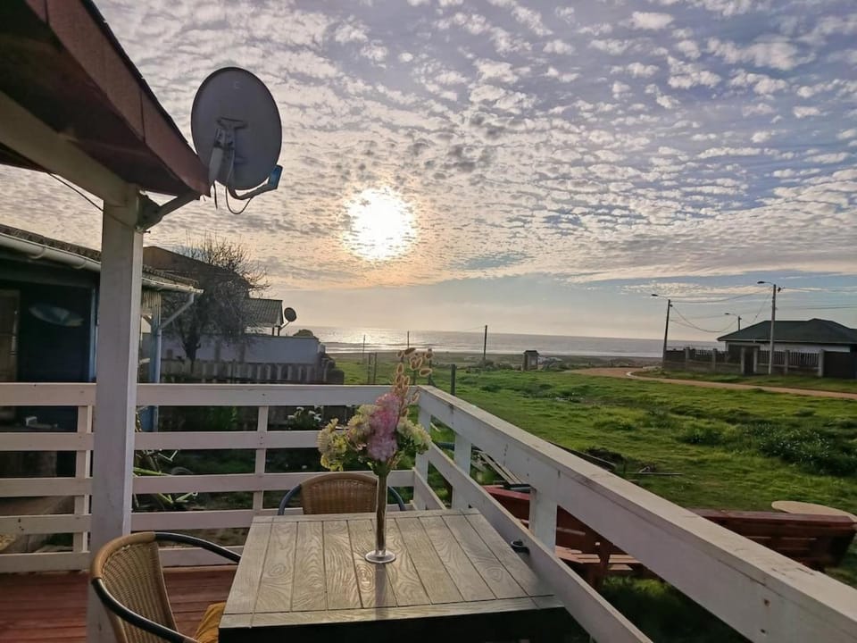 Patio, Day, Natural landscape, View (from property/room), Balcony/Terrace, Sea view, Sunrise, Sunset