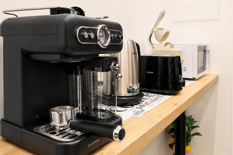 Coffee/tea facilities, Breakfast, toaster