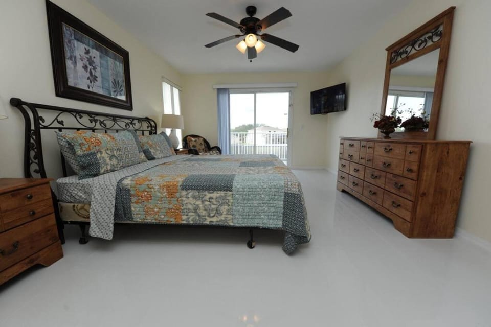 Ruby-Rose Retreat by Paradise Resort Vacations House in Kissimmee