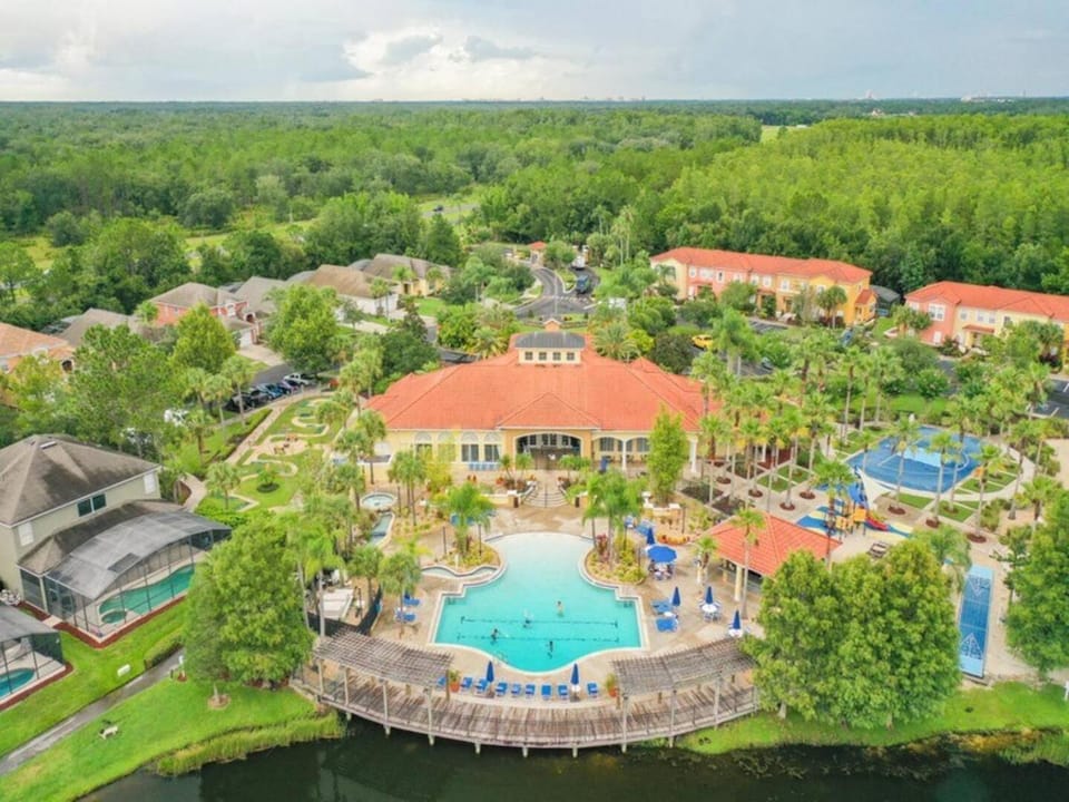 Sunshine Serenity by Paradise Resort Vacations Villa in Kissimmee