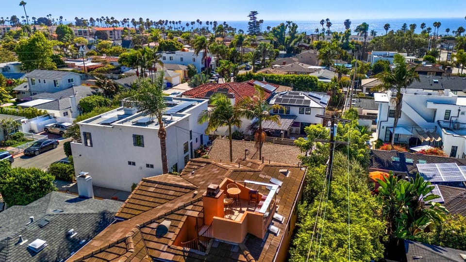 La Jolla Gem Ocean Views Walk to Village Beach House in La Jolla