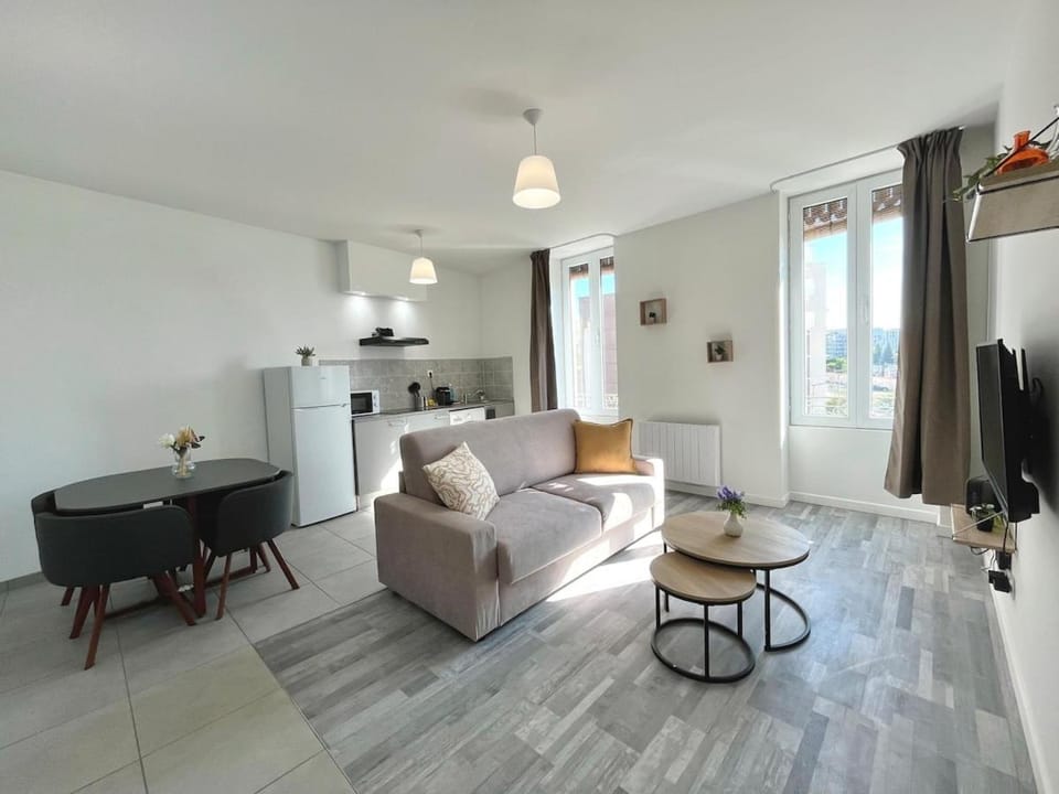 TV and multimedia, Living room, Dining area, heating, kitchen