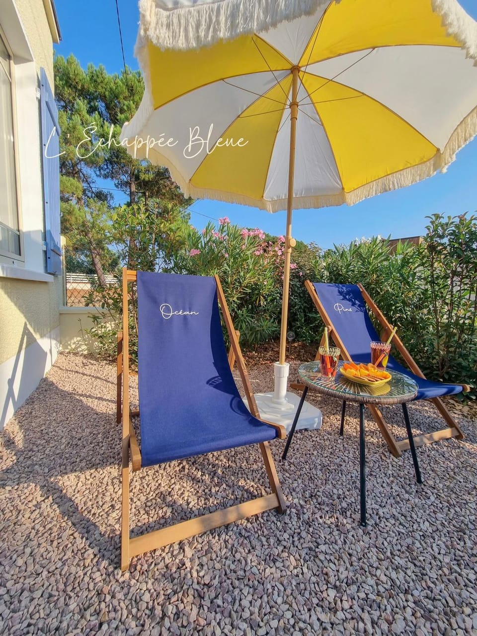 Balcony/Terrace, sunbed