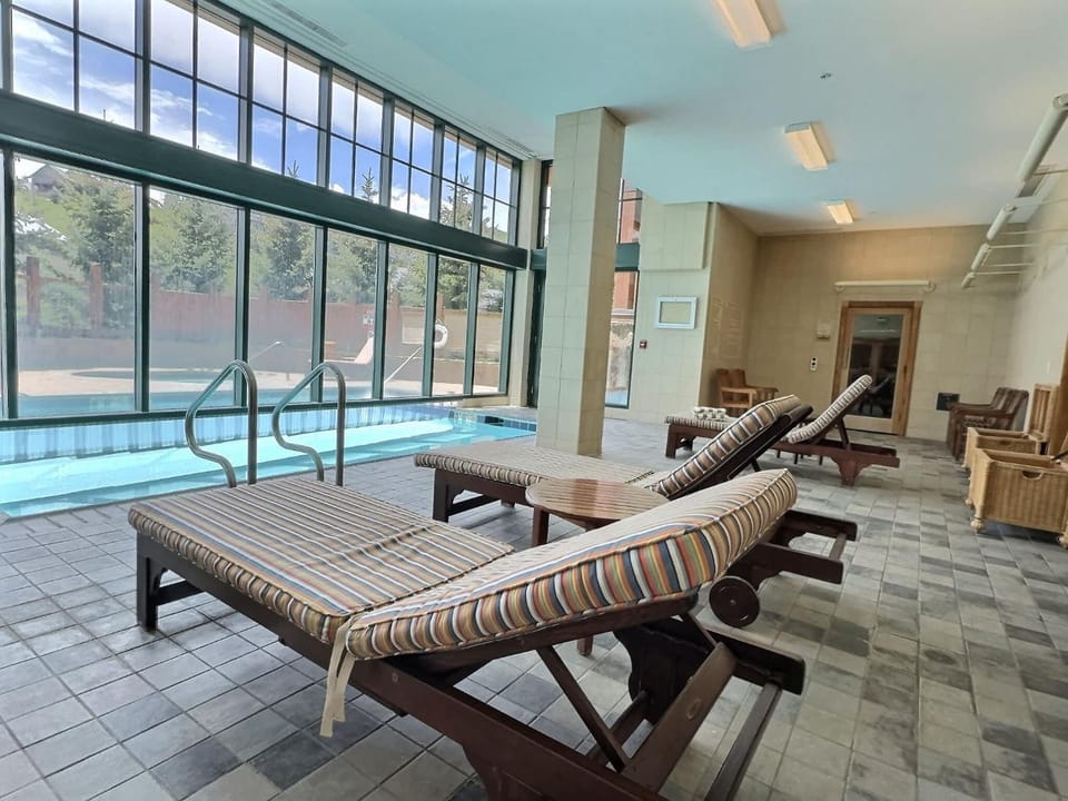 Seating area, Pool view, Swimming pool