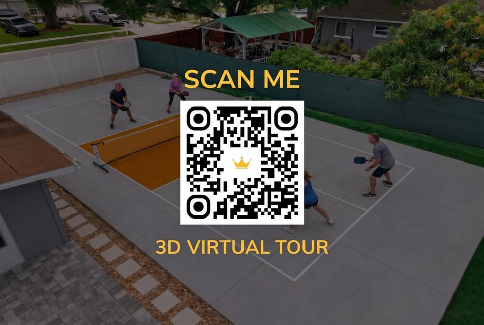 Home with Pickleball Court Private Gym Big Backyard House in Valrico