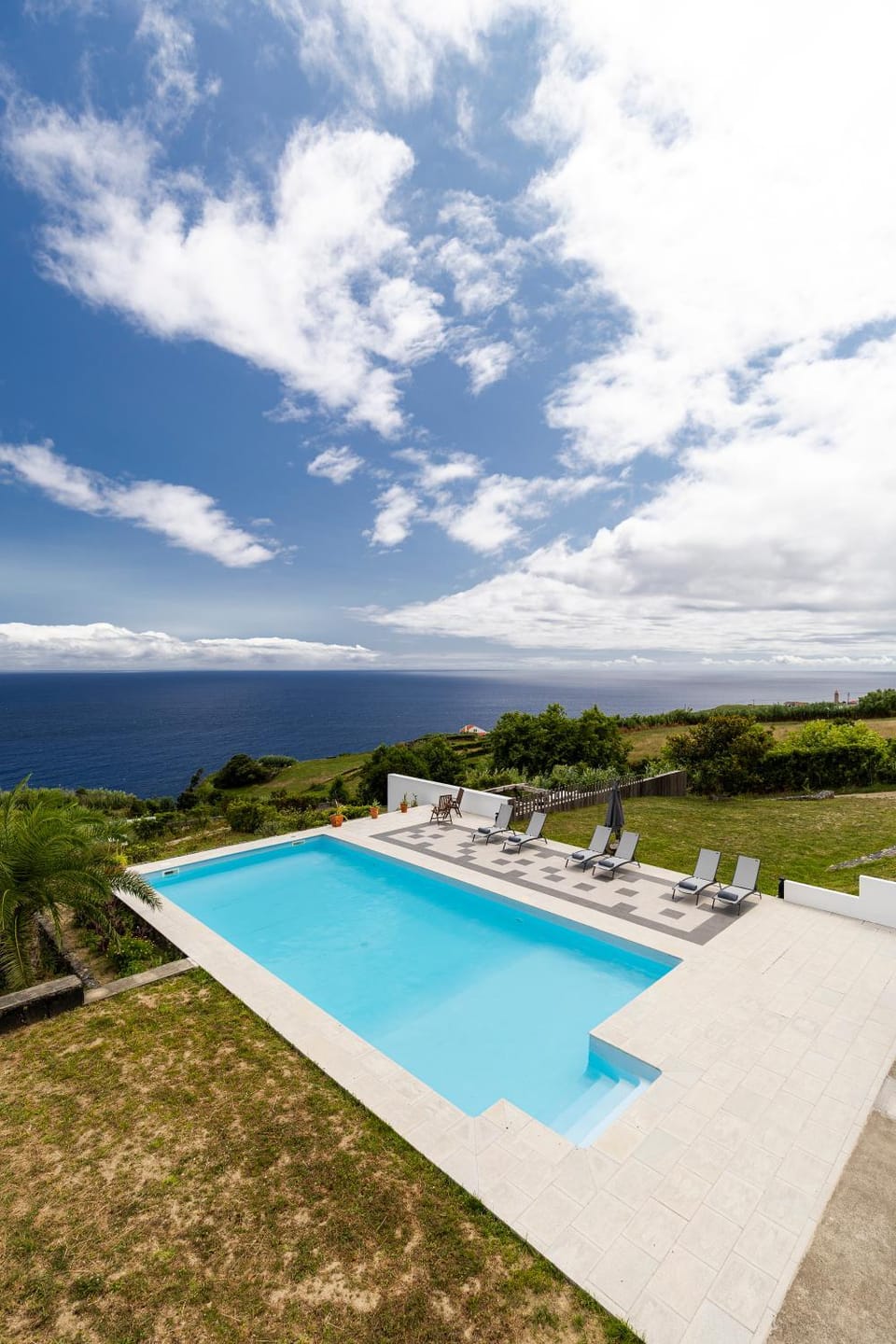 Pool view, Sea view, Swimming pool, sunbed