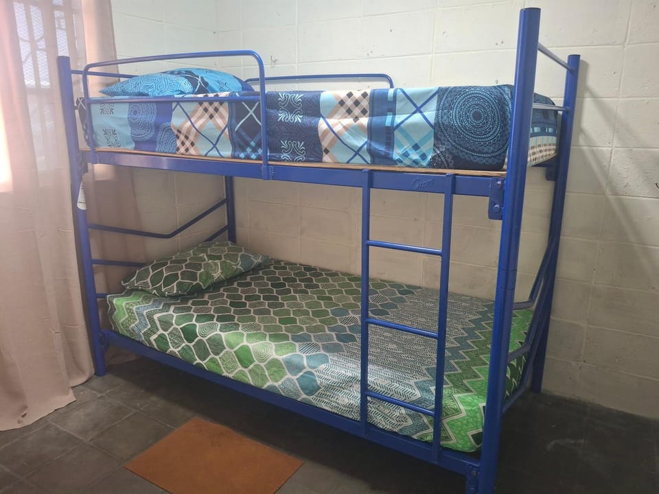 Backpacker's ROOF Bed and Breakfast in San Salvador