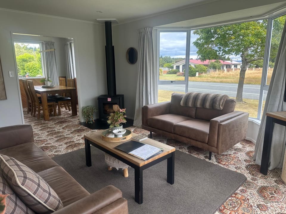 Cosy & close to town House in Te Anau