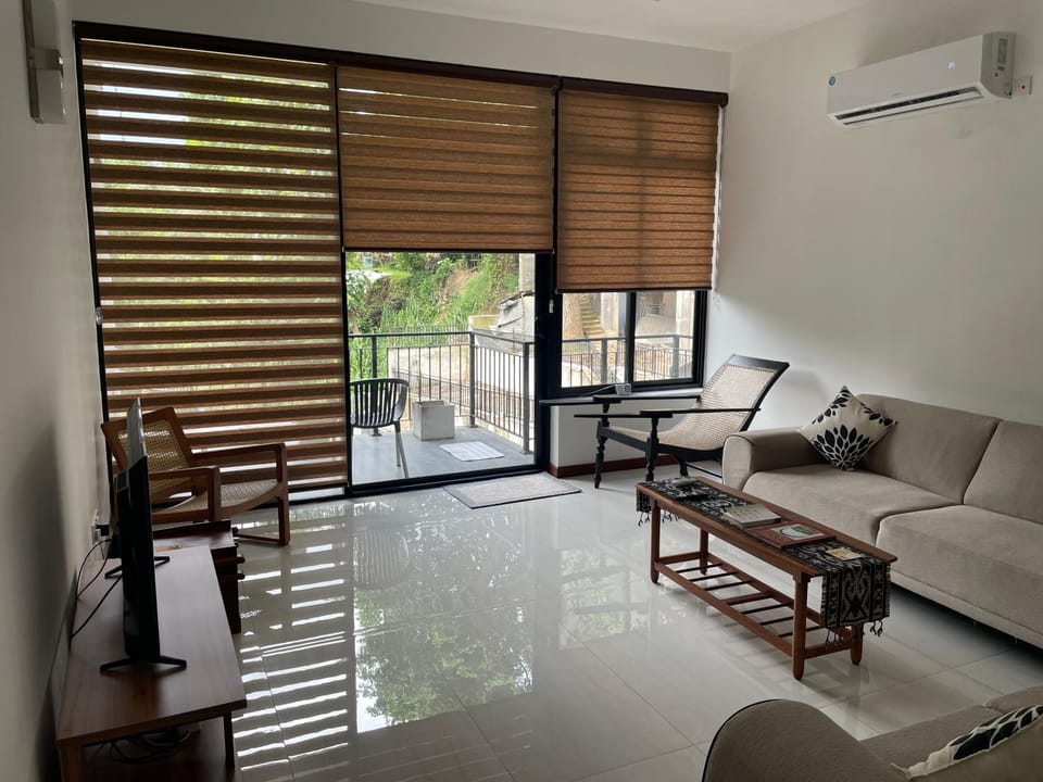 Living room, Seating area, air conditioner