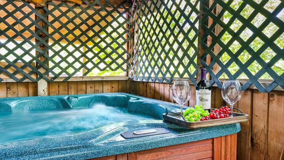 Moonshine Mountain Chalet in Sevierville