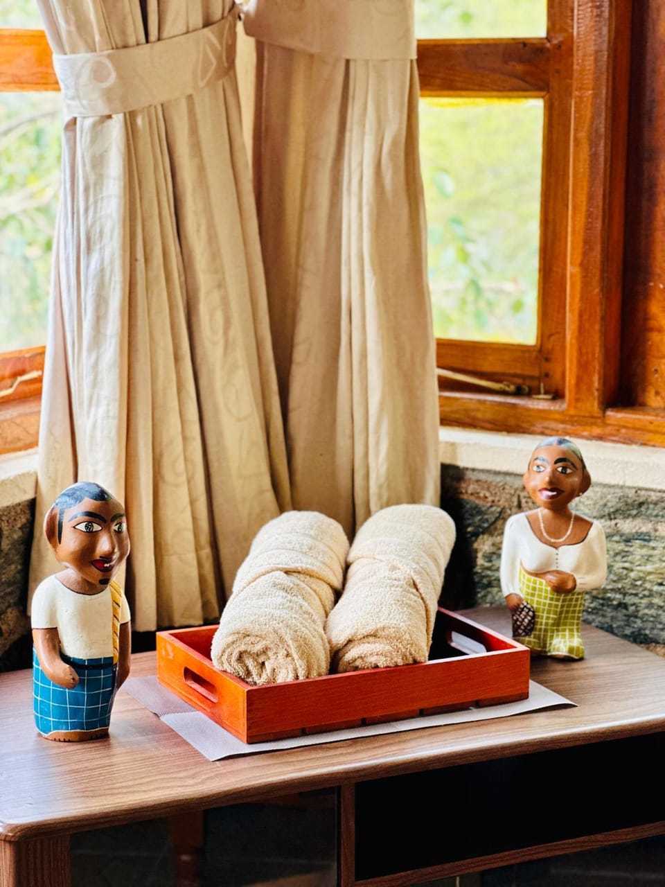 Bedroom, towels