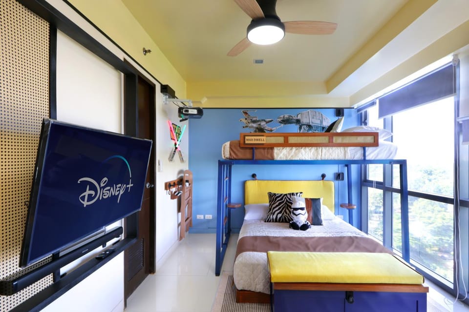 Communal lounge/ TV room, Bed, TV and multimedia, Bedroom, bunk bed