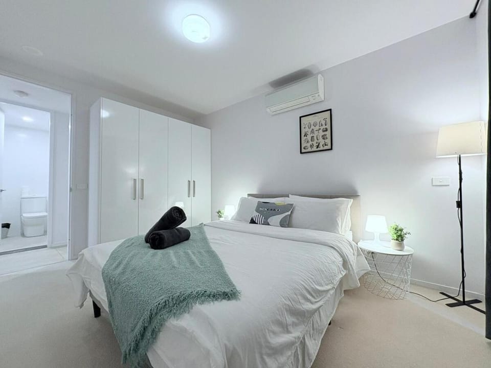 Cozy 2B apartment in Belconnen GYM POOL Apartment in Canberra