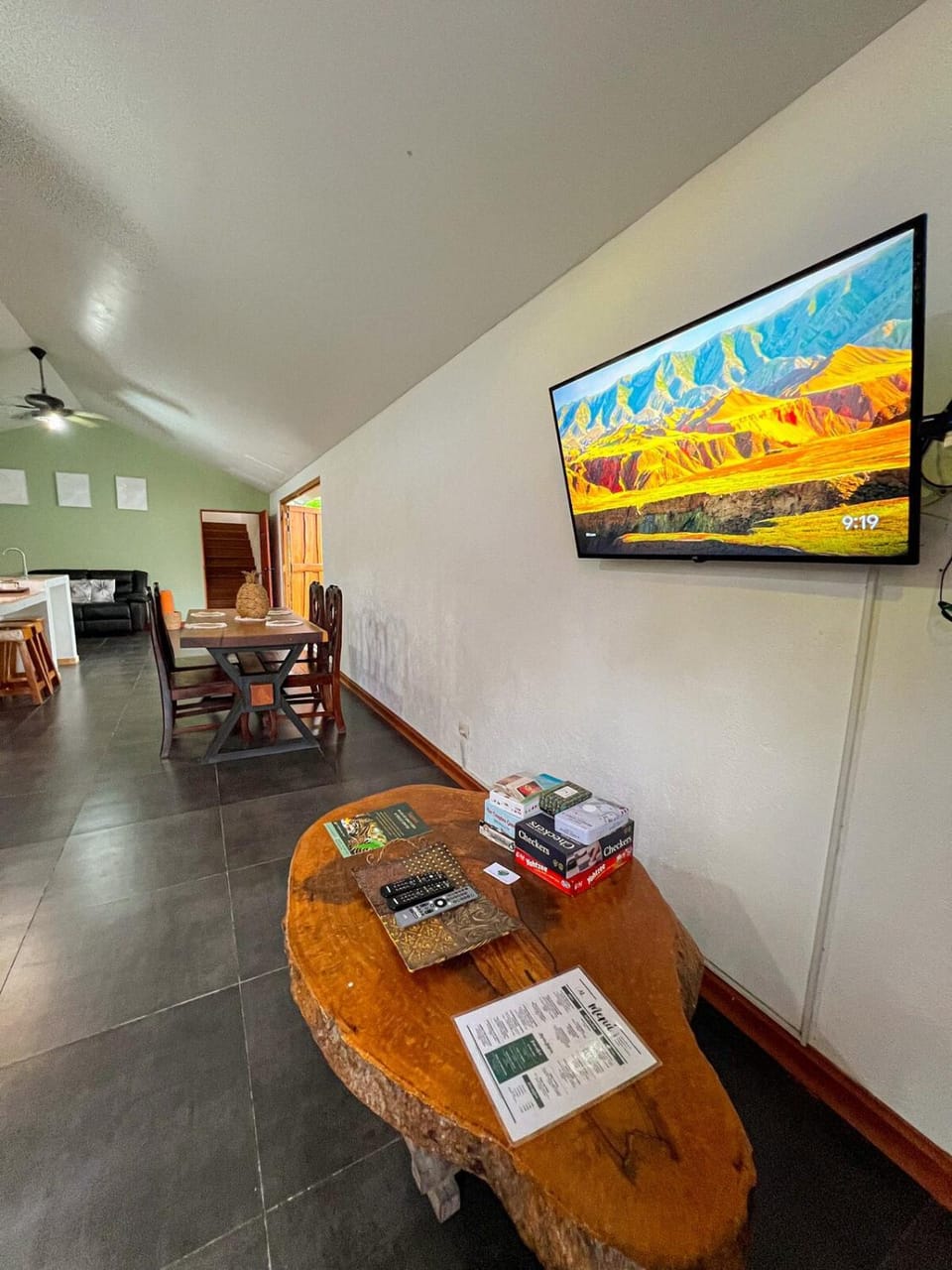 TV and multimedia, Living room, Seating area