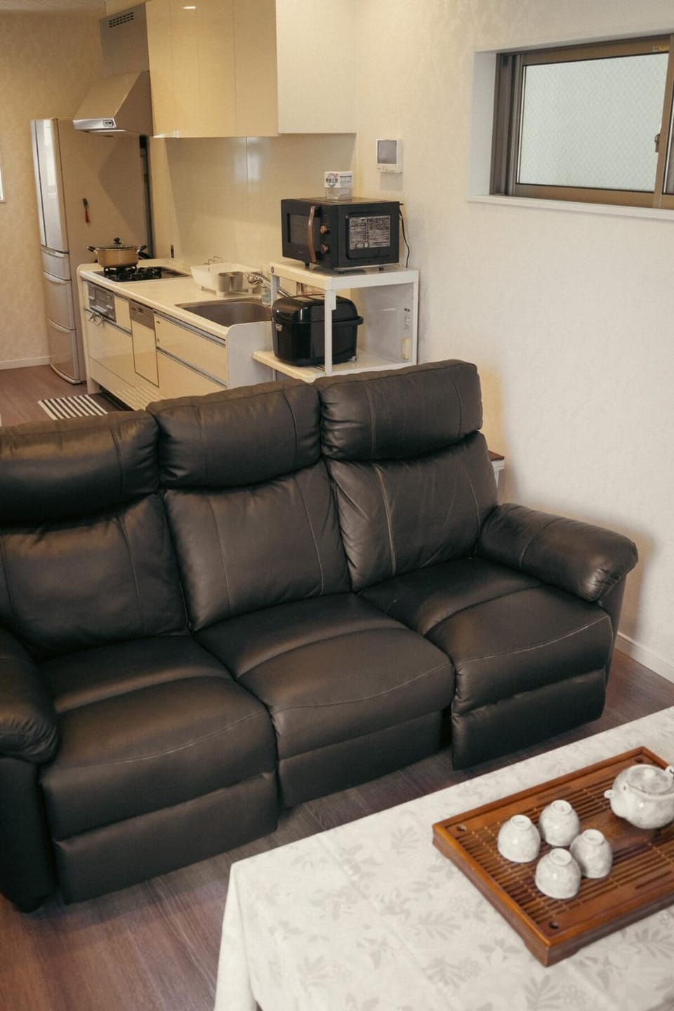 Kitchen or kitchenette, Living room, Seating area