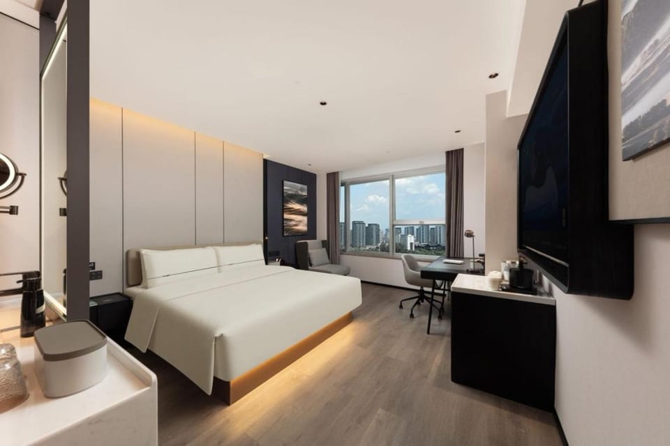 Atour Hotel Yiwu's Heart Xiuhu Park Hotel in Hangzhou