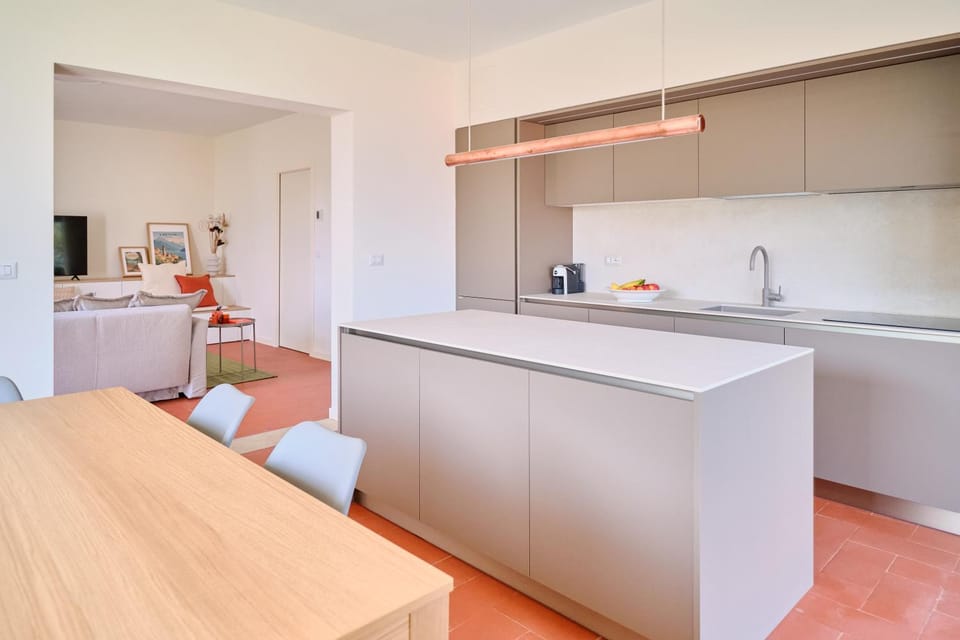 Kitchen or kitchenette, Photo of the whole room