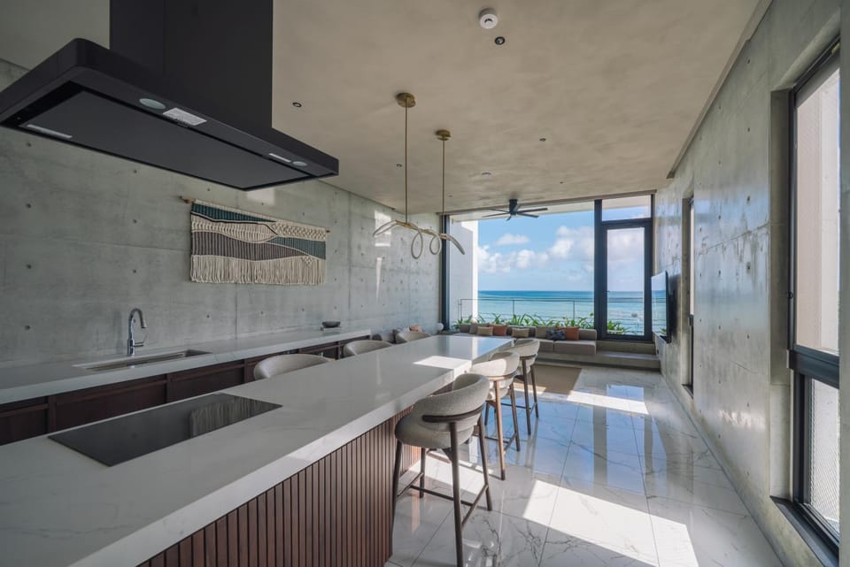 Kitchen or kitchenette, Living room, Dining area