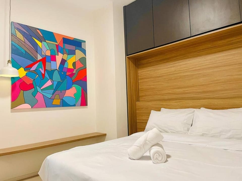 1-5 people, Scandinavian Style Arcoris Mont Kiara Apartment in Petaling Jaya