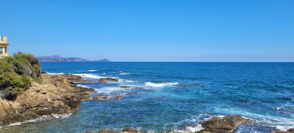 Appartement proche plages Apartment in Fréjus