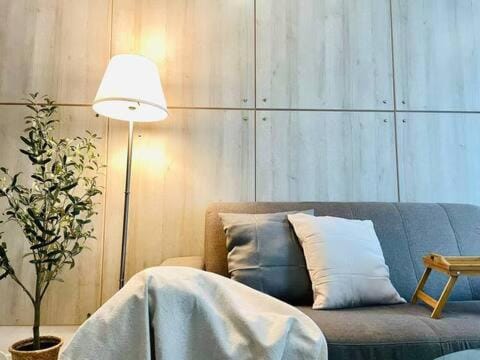 Max 5pax, Muji Style Apartment Arcoris Mont Kiara Apartment in Petaling Jaya