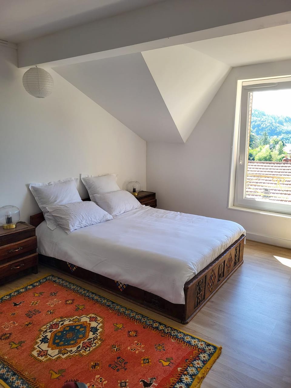 Bed, Photo of the whole room, Bedroom