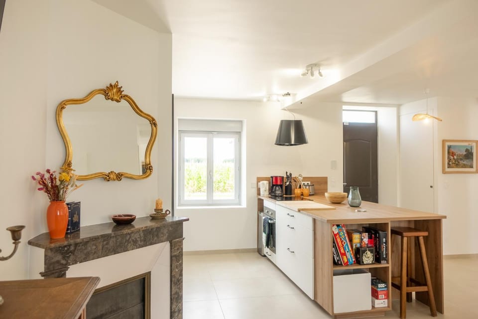 Living room, kitchen