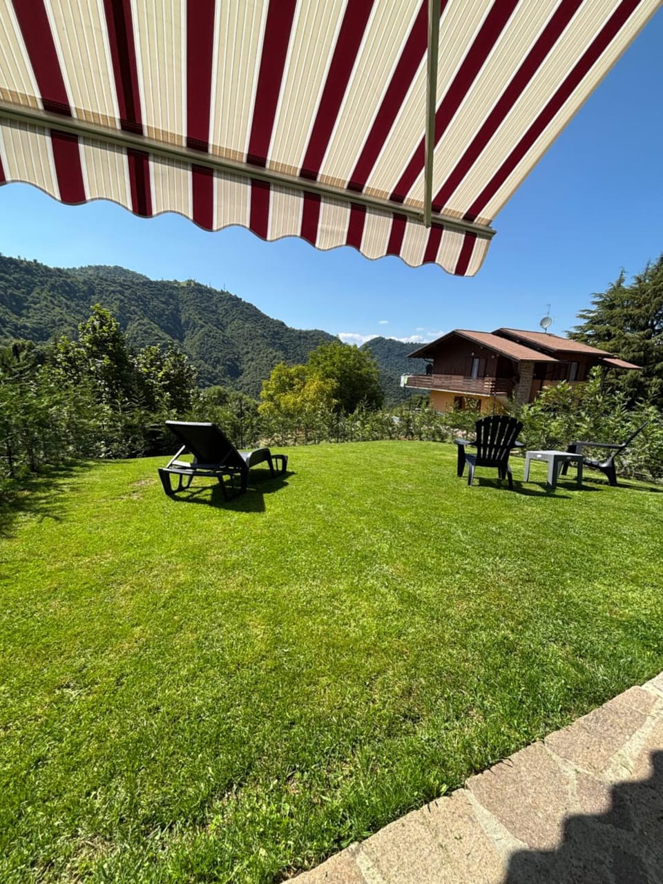 Spring, Day, Natural landscape, Garden view, Mountain view