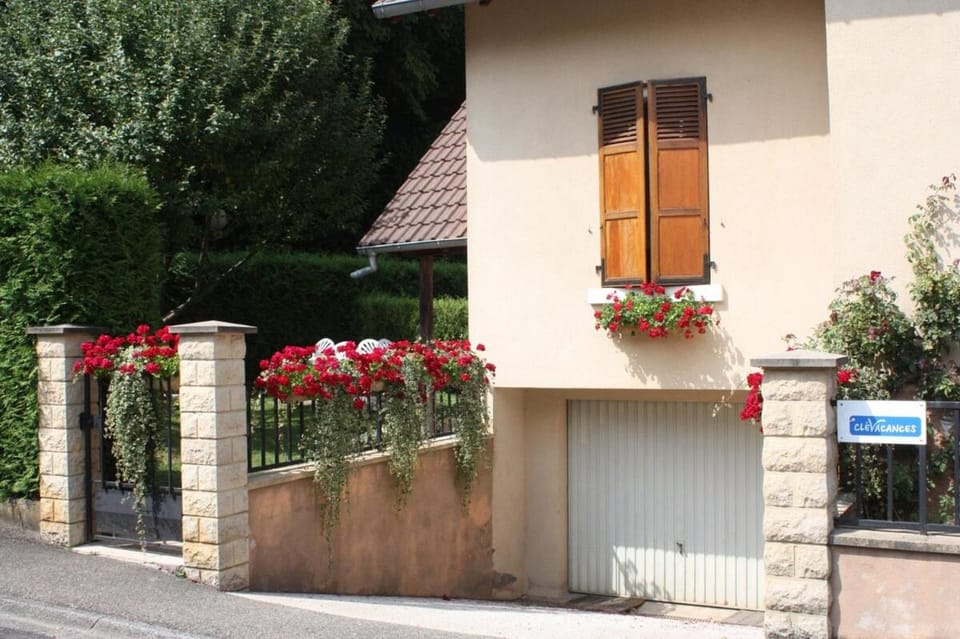 Les Ecureuils Apartment in Bourgogne-Franche-Comté
